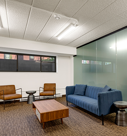 the oliver & wendell lounge