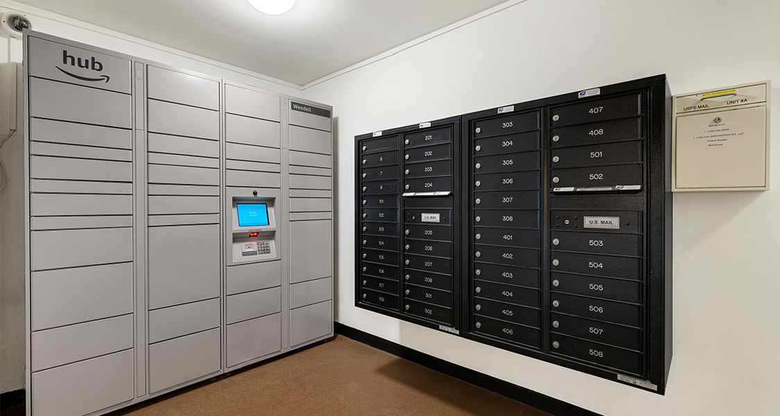 the amazon hub and mailroom